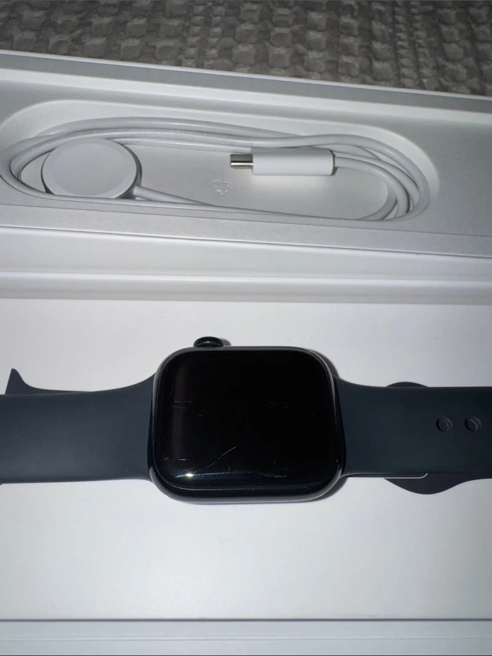 Apple smartwatch paired